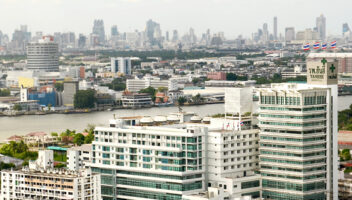 Yanhee International Hospital